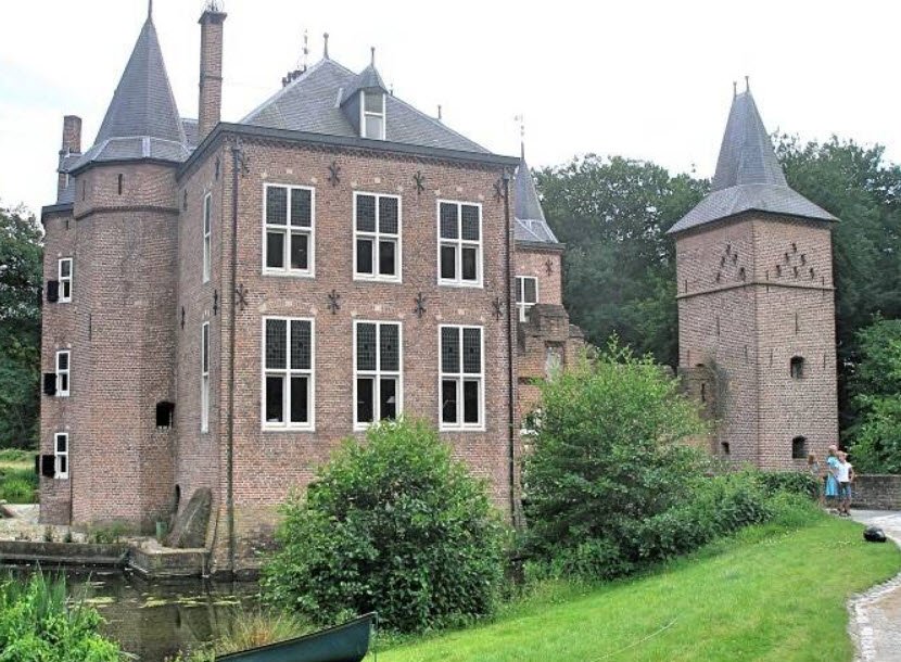 Kasteel Moersbergen, Netherlands